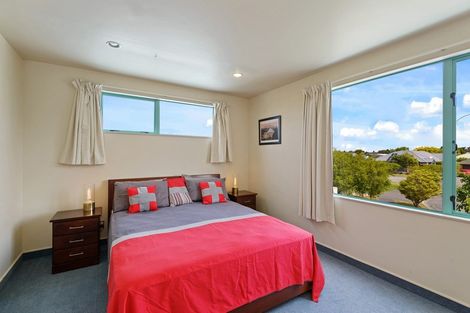 Photo of property in 103 Inwoods Close, Parklands, Christchurch, 8083