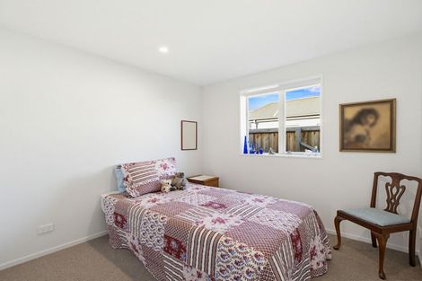 Photo of property in 37 Greig Crescent, Amberley, 7410