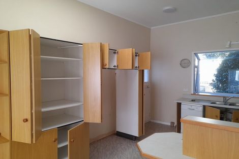 Photo of property in 27 Beauchamp Street, Karori, Wellington, 6012