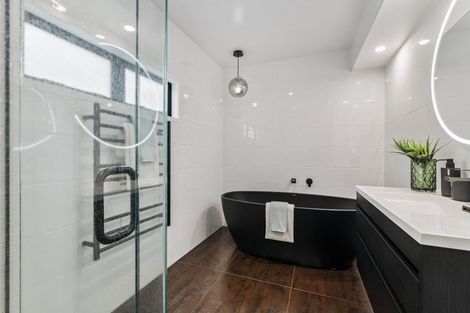 Photo of property in 7 Markham Place, Bucklands Beach, Auckland, 2012