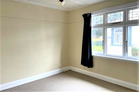 Photo of property in 33 Hardy Street, Waterloo, Lower Hutt, 5011