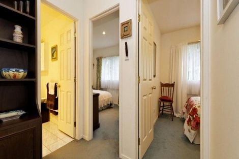 Photo of property in 35 Chamari Close, Titirangi, Auckland, 0604