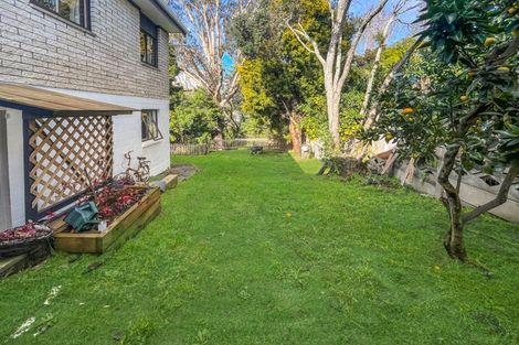 Photo of property in 37 Lancaster Road, Beach Haven, Auckland, 0626