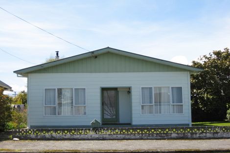 Photo of property in 133 Queen Street, Westport, 7825