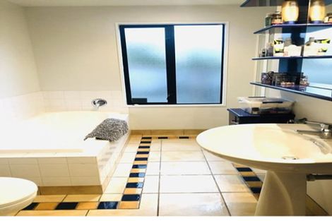 Photo of property in 5 Kinleys Lane, St Albans, Christchurch, 8014