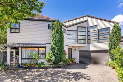 Photo of property in 2/52 Hattaway Avenue, Bucklands Beach, Auckland, 2012