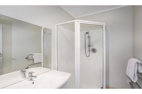 Photo of property in 1/6 Ray Small Drive, Papakura, 2110