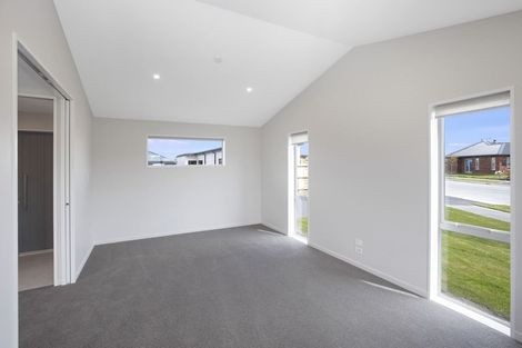 Photo of property in 13 Loch Tanna Way, Broomfield, Christchurch, 8042