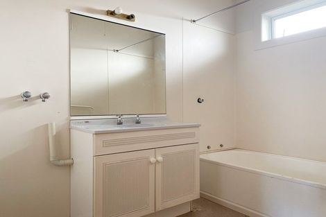 Photo of property in 2/490 Barbadoes Street, Edgeware, Christchurch, 8013