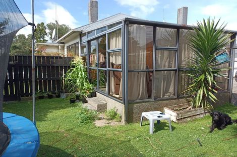 Photo of property in 74 Russell Street, Westport, 7825