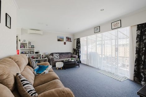 Photo of property in 44 Garden Heights Avenue, Glenview, Hamilton, 3206