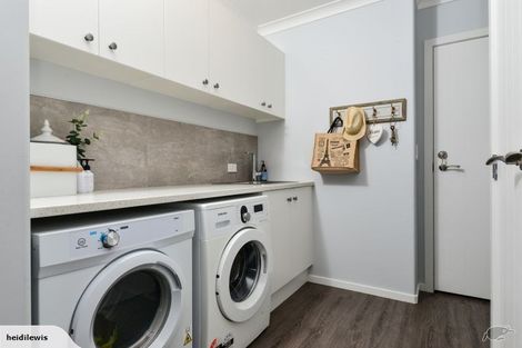 Photo of property in 32 Mike Smith Drive, Cambridge, 3434