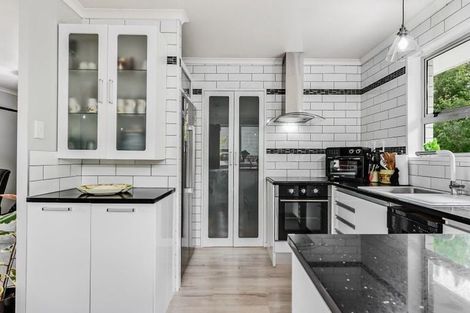 Photo of property in 21 Brookbank Place, Glenview, Hamilton, 3206