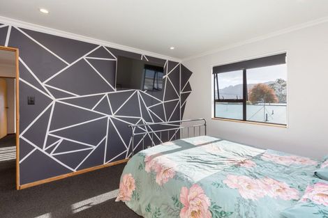 Photo of property in 55 Moeraki Road, Maoribank, Upper Hutt, 5018