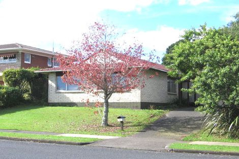 Photo of property in 34 Priestley Drive, Bucklands Beach, Auckland, 2014