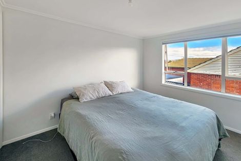 Photo of property in 184 Whites Line East, Waiwhetu, Lower Hutt, 5010