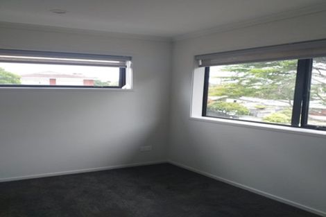 Photo of property in 2 Emerald Avenue, Rosehill, 2113