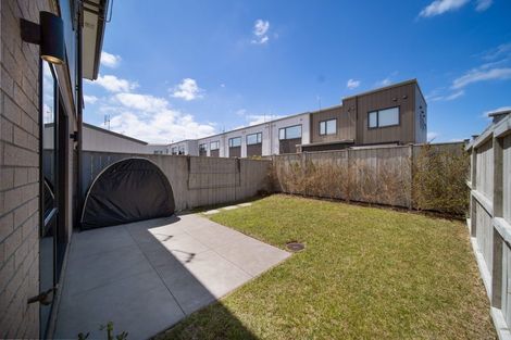 Photo of property in 4 Orona Place, Takanini, 2112