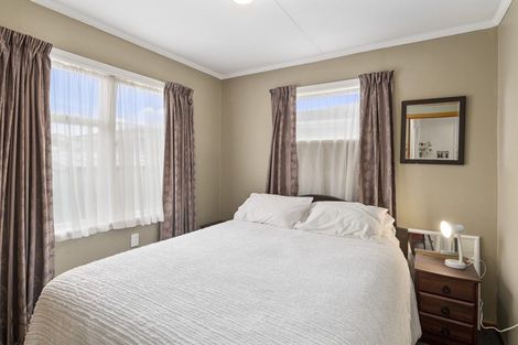 Photo of property in 9 Duke Street, Levin, 5510