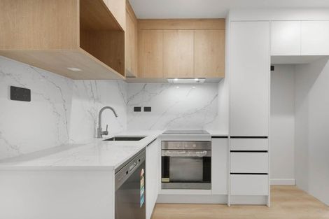 Photo of property in 399 Massey Road, Mangere East, Auckland, 2024