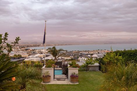 Photo of property in 12 George Street, Hospital Hill, Napier, 4110