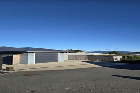 Photo of property in 33 Matenga Street, Waikanae, 5036