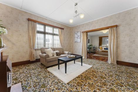 Photo of property in 77 Shamrock Street, Takaro, Palmerston North, 4412