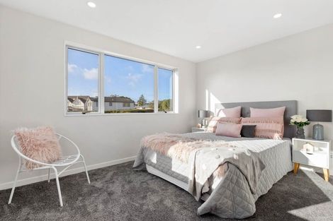 Photo of property in 4 Crieff Place, Te Atatu Peninsula, Auckland, 0610