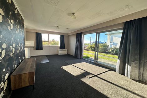 Photo of property in 4 Douglas Street, Balclutha, 9230