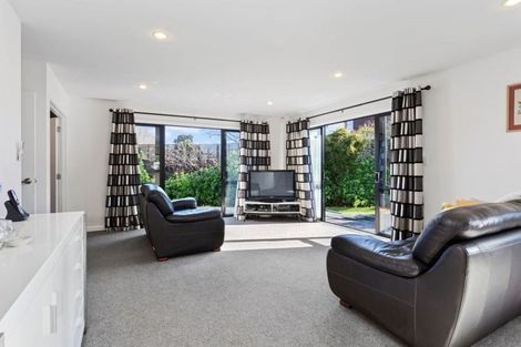 Photo of property in 67 New Brighton Road, Burwood, Christchurch, 8061