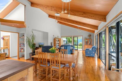 Photo of property in 160 South Road, Waipu, 0582
