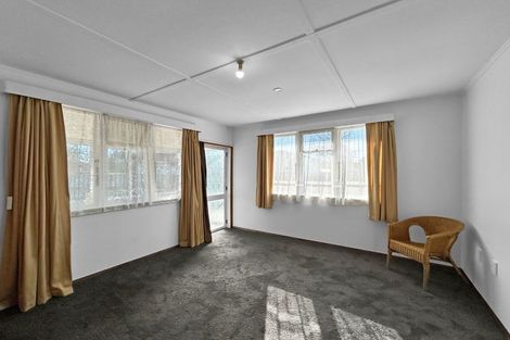 Photo of property in 14 Belfast Place, Roslyn, Palmerston North, 4414