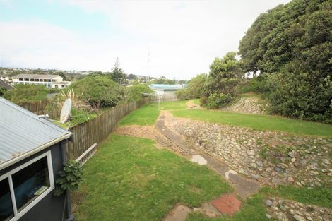 Photo of property in 25a-d Tireti Road, Titahi Bay, Porirua, 5022