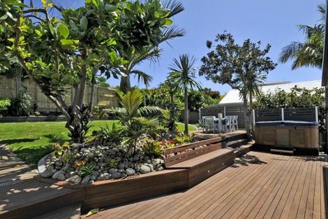 Photo of property in 68 Kowhai Road, Campbells Bay, Auckland, 0630