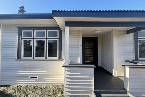 Photo of property in 18 Opoia Road, Hamilton East, Hamilton, 3216