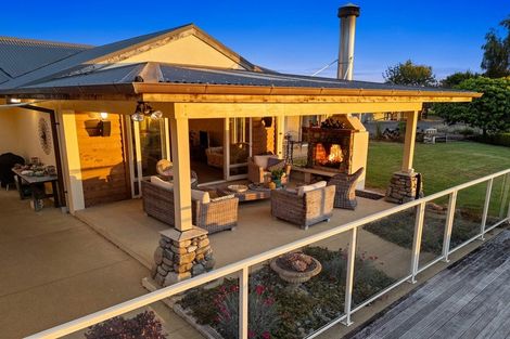 Photo of property in 81a Forest Lakes Road, Otaki, 5583