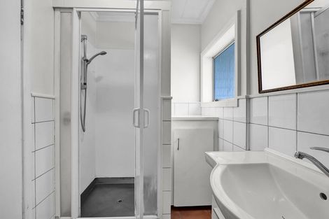 Photo of property in 342 South Road, Hawera, 4610