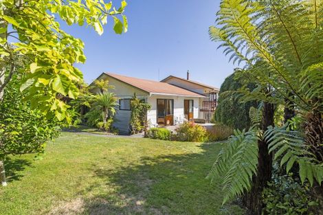 Photo of property in 30 Hammersmith Street, Richmond Heights, Taupo, 3330