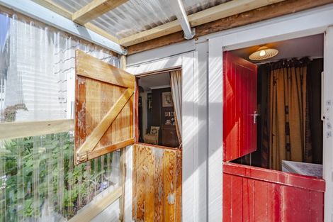 Photo of property in 8a Shanly Street, Waipawa, 4210