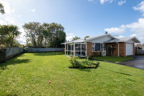 Photo of property in 14 Juliet Street, Stratford, 4332