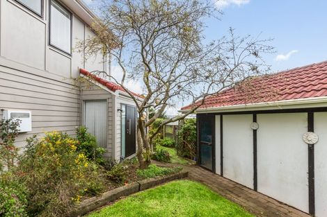 Photo of property in 7b Coventry Close, Ascot Park, Porirua, 5024