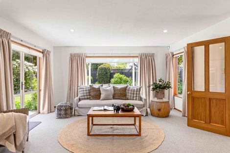 Photo of property in 8 Swanleigh Place, Ilam, Christchurch, 8041