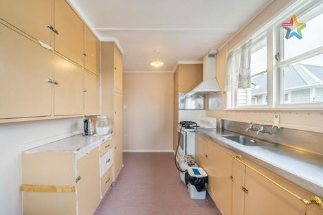 Photo of property in 4a Langford Street, Naenae, Lower Hutt, 5011