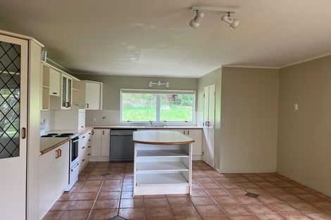 Photo of property in 1291 Old North Road, Helensville, 0875