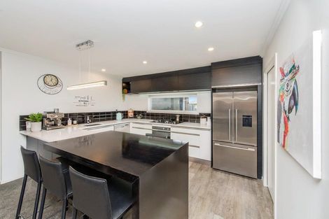 Photo of property in 2 Highworth Crescent, Rolleston, 7615