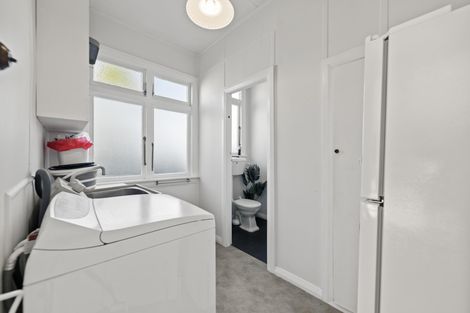 Photo of property in 27 Union Street, Hokowhitu, Palmerston North, 4410