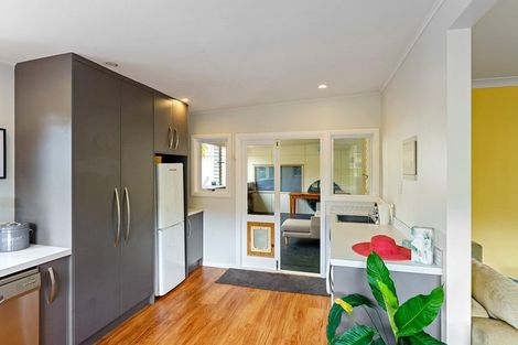 Photo of property in 6 Kohekohe Road, Waikanae, 5036