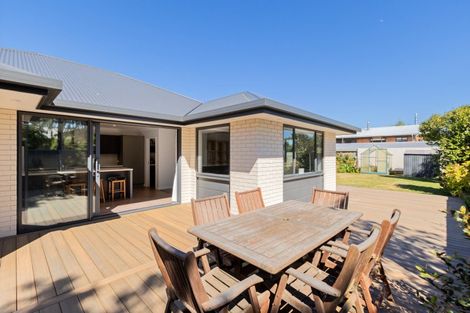 Photo of property in 14 Eltham Road, Blenheim, 7201