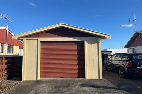 Photo of property in 2 Winslow Place, Levin, 5510