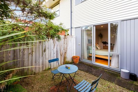 Photo of property in 18/31 Princess Terrace, Newtown, Wellington, 6021